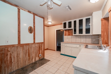 Home For Sale in Longview, Texas - image 29