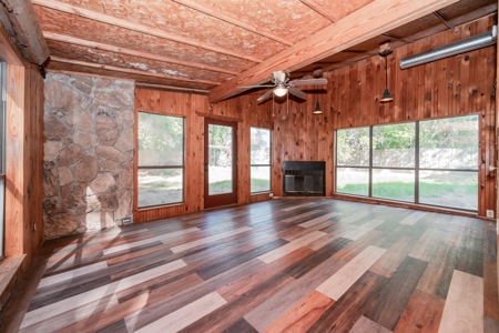Home For Sale in Longview, Texas - image 34