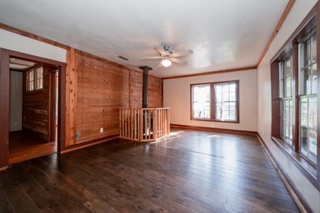 Home For Sale in Longview, Texas - image 11