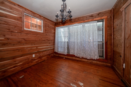 Home For Sale in Longview, Texas - image 16