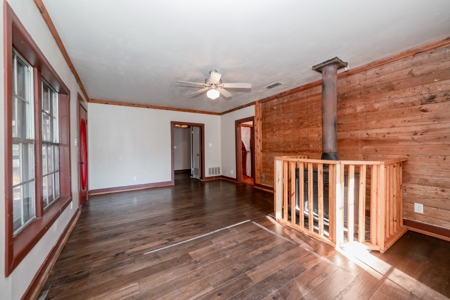 Home For Sale in Longview, Texas - image 12