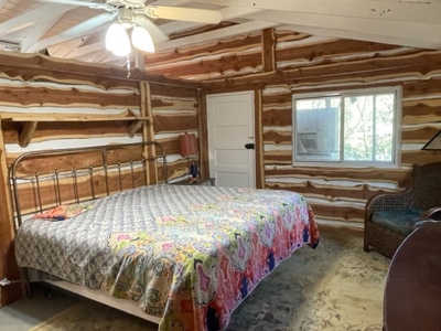 Cabin on the Spring River For Sale in Hardy AR - image 23