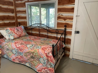 Cabin on the Spring River For Sale in Hardy AR - image 19