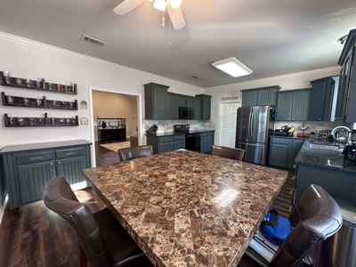 Experience Country Living at Its Finest - image 14