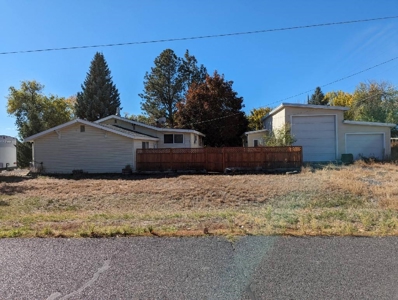 Eastern Oregon Three Bedroom Home - image 1