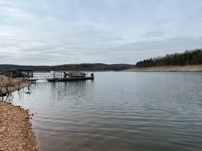 Home on Bull Shoals Lake, Noland Point with 2 Slip Boat Dock - image 47