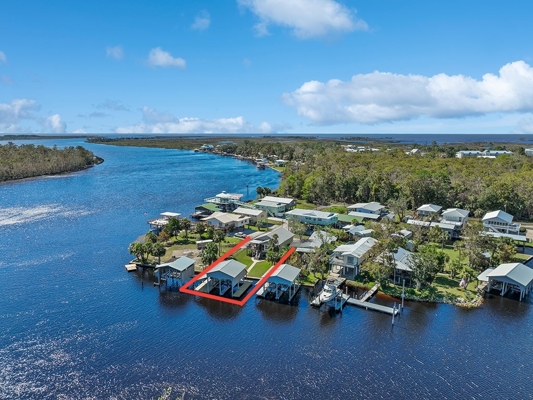 Waterfront Home Suwannee River Suwannee Florida