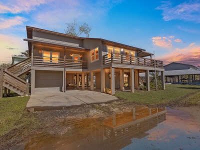 Waterfront Home Suwannee River Suwannee Florida - image 14