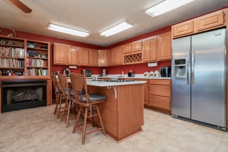 East Texas Ranch and Country Home along Little Cypress Bayou - image 6