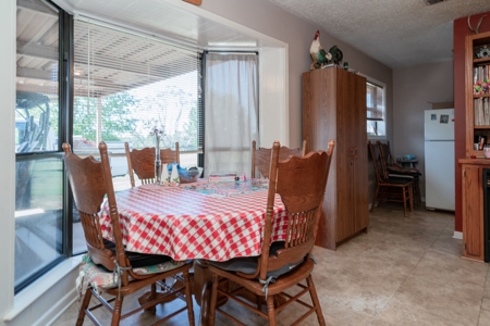 East Texas Ranch and Country Home along Little Cypress Bayou - image 2