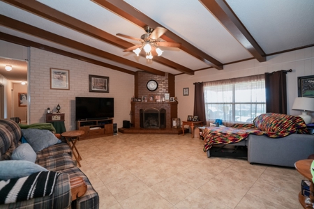 East Texas Ranch and Country Home along Little Cypress Bayou - image 21