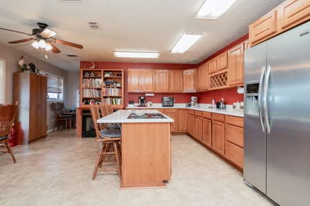 East Texas Ranch and Country Home along Little Cypress Bayou - image 7