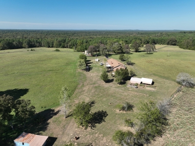 East Texas Ranch and Country Home along Little Cypress Bayou - image 33