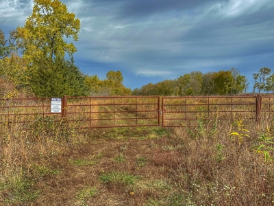 80+/- Acres Prime to Hunt • Beautiful Building for Lodging - image 23