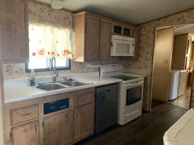 Salome Arizona Manufactured Home on fenced Lot with garage. - image 5