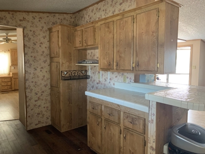 Salome Arizona Manufactured Home on fenced Lot with garage. - image 6