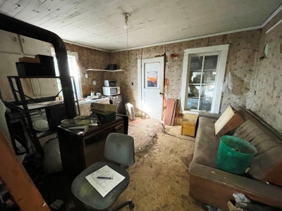 Fixer Upper In Salem Arkansas - image 8