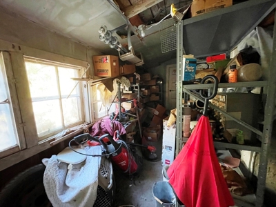 Fixer Upper In Salem Arkansas - image 2