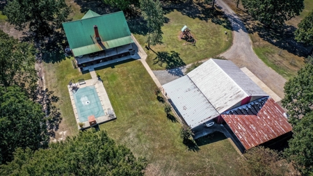 Picturesque Farm on the Arkansas River - image 27