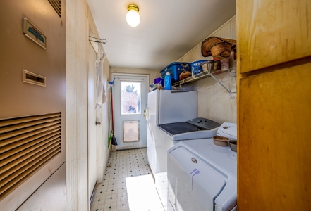 Country Home with Room For Livestock in Austin Colorado - image 15