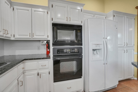 Home For Sale In Altus, Oklahoma - image 12