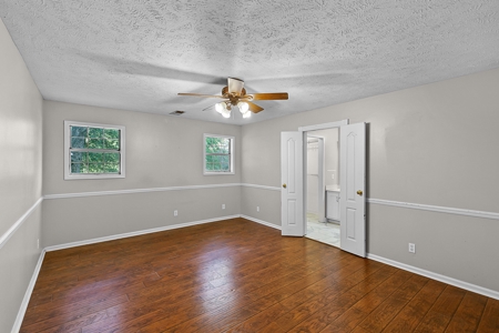 TN Country Home for Sale -Wrap Around Front Porch & Workshop - image 8