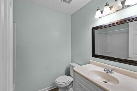 TN Country Home for Sale -Wrap Around Front Porch & Workshop - image 12