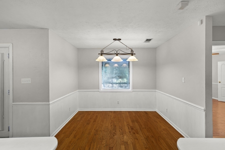 TN Country Home for Sale -Wrap Around Front Porch & Workshop - image 7