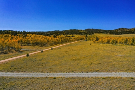 Mountain Oasis In Ranch Of The Rockies - image 29