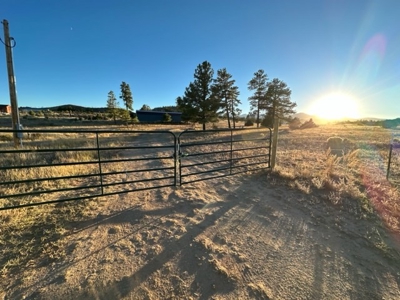5.18 Lot with Shop for Sale in Cotopaxi Colorado - image 2