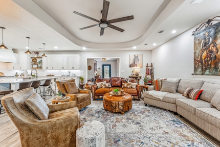 Impeccable remodeled Home on 49.9 acres -Bring the Horses - image 11