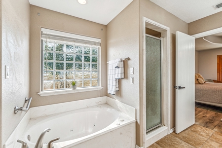 Impeccable remodeled Home on 49.9 acres -Bring the Horses - image 20