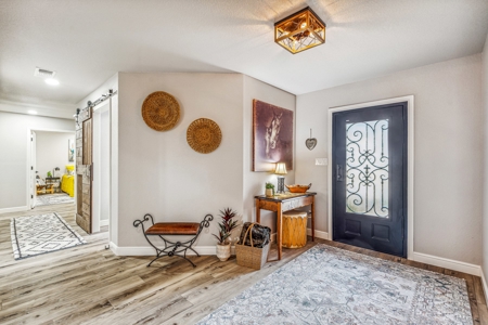 Impeccable remodeled Home on 49.9 acres -Bring the Horses - image 3