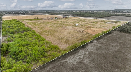 Impeccable remodeled Home on 49.9 acres -Bring the Horses - image 31