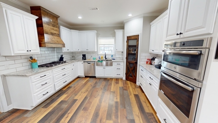 Charming 4-Bedroom, 3-Bathroom Barndominium in Rutledge, AL - image 13