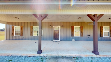 Charming 4-Bedroom, 3-Bathroom Barndominium in Rutledge, AL - image 3