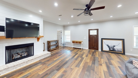 Charming 4-Bedroom, 3-Bathroom Barndominium in Rutledge, AL - image 36