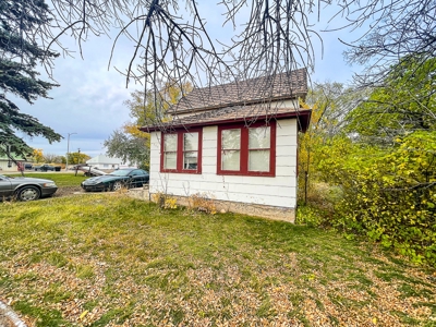 Residential Home in Malta MT Fixer-Upper Investment Property - image 9