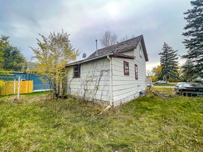 Residential Home in Malta MT Fixer-Upper Investment Property - image 7