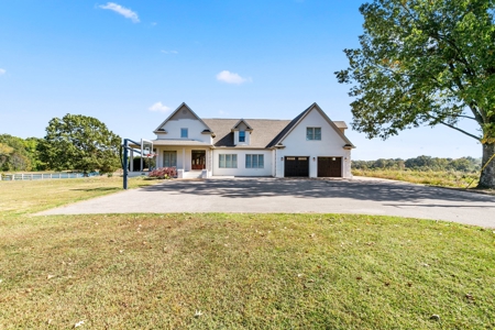 Executive-Style Country Home for Sale in Gibson County, TN - image 22