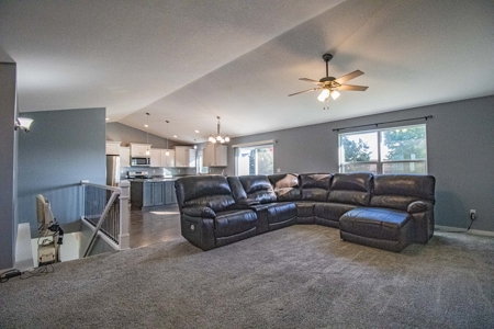 Anamosa Iowa Home for Sale - image 1