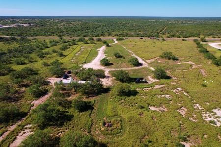 22 Acre property for sale on Hwy 277, Carrizo Springs - image 3