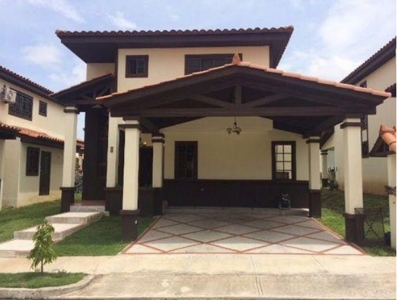 Exquisite Home in Mirador del Lago: 3 Bedrooms, Lake Views, - image 1