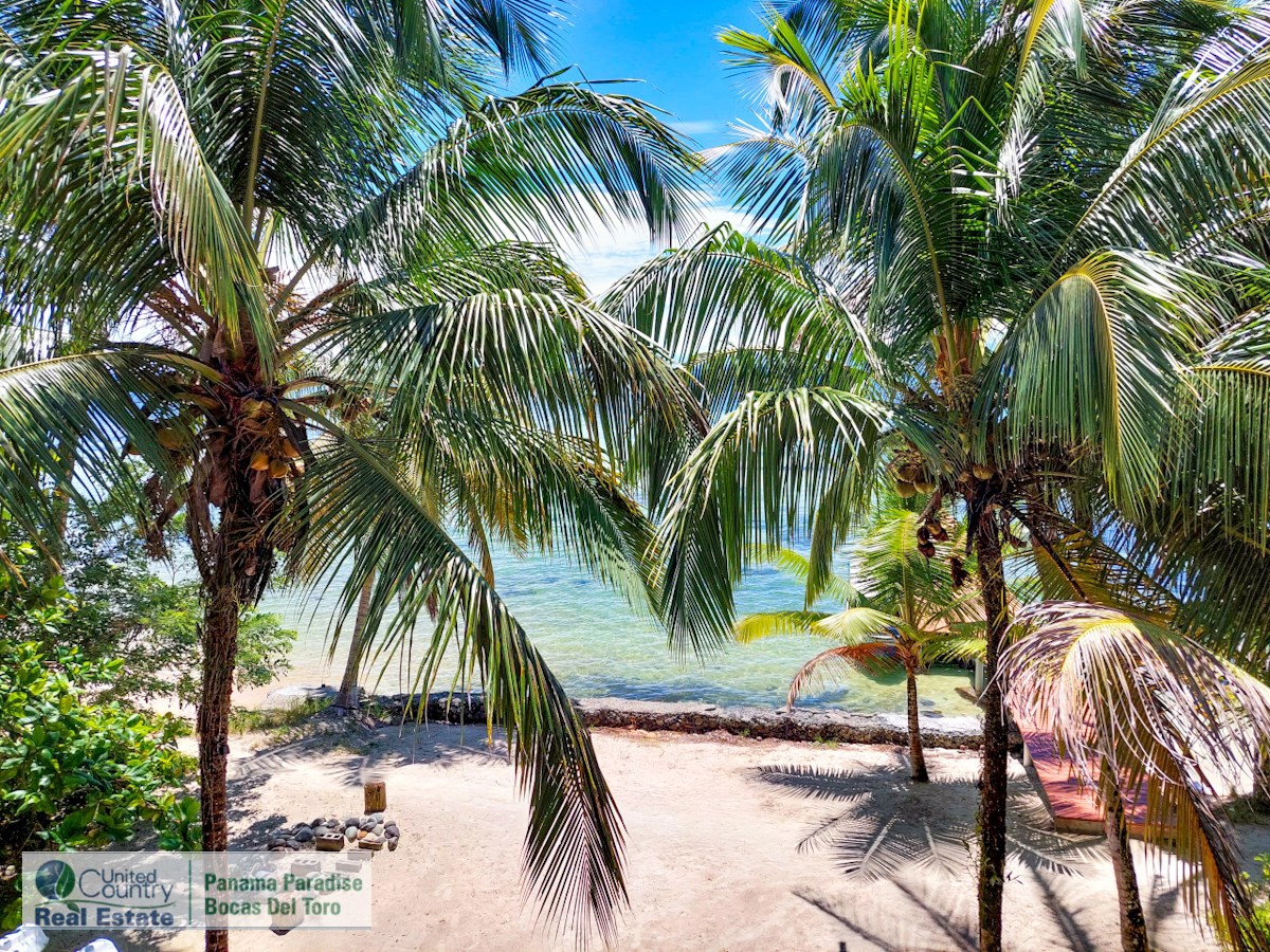 Beachfront Home with Private Dock — Isla Bastimentos, Bocas del Toro - 35