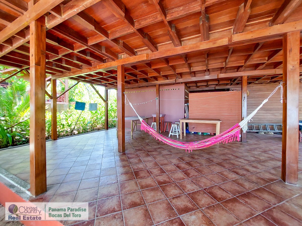 Beachfront Home with Private Dock — Isla Bastimentos, Bocas del Toro - 39