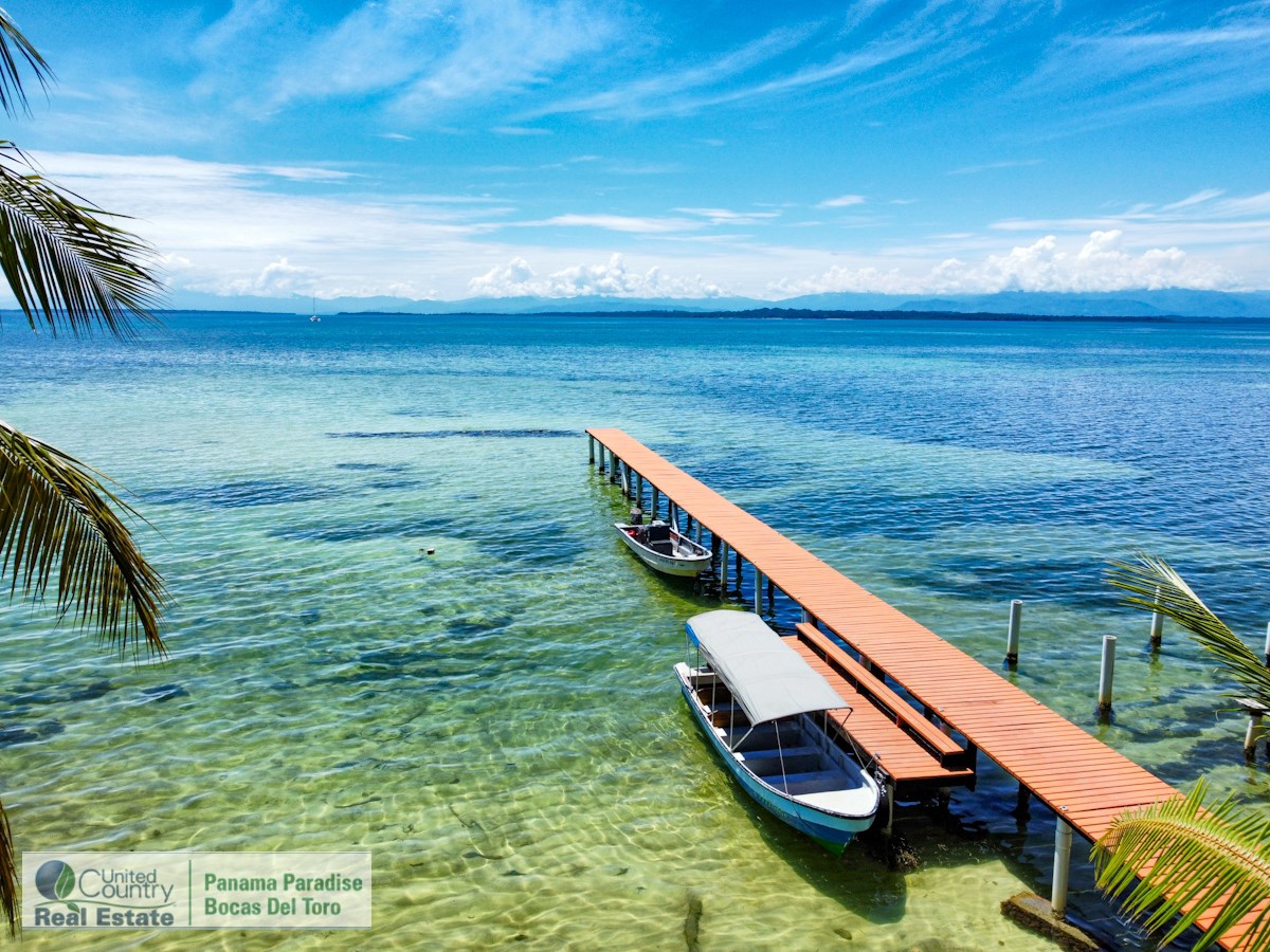 Beachfront Home with Private Dock — Isla Bastimentos, Bocas del Toro - 5