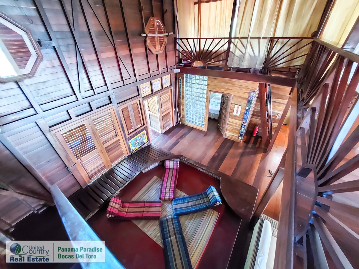 Beachfront Home with Private Dock — Isla Bastimentos, Bocas del Toro - 36