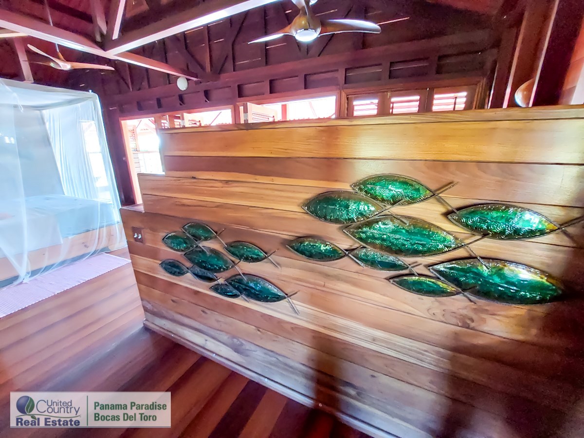 Beachfront Home with Private Dock — Isla Bastimentos, Bocas del Toro - 26