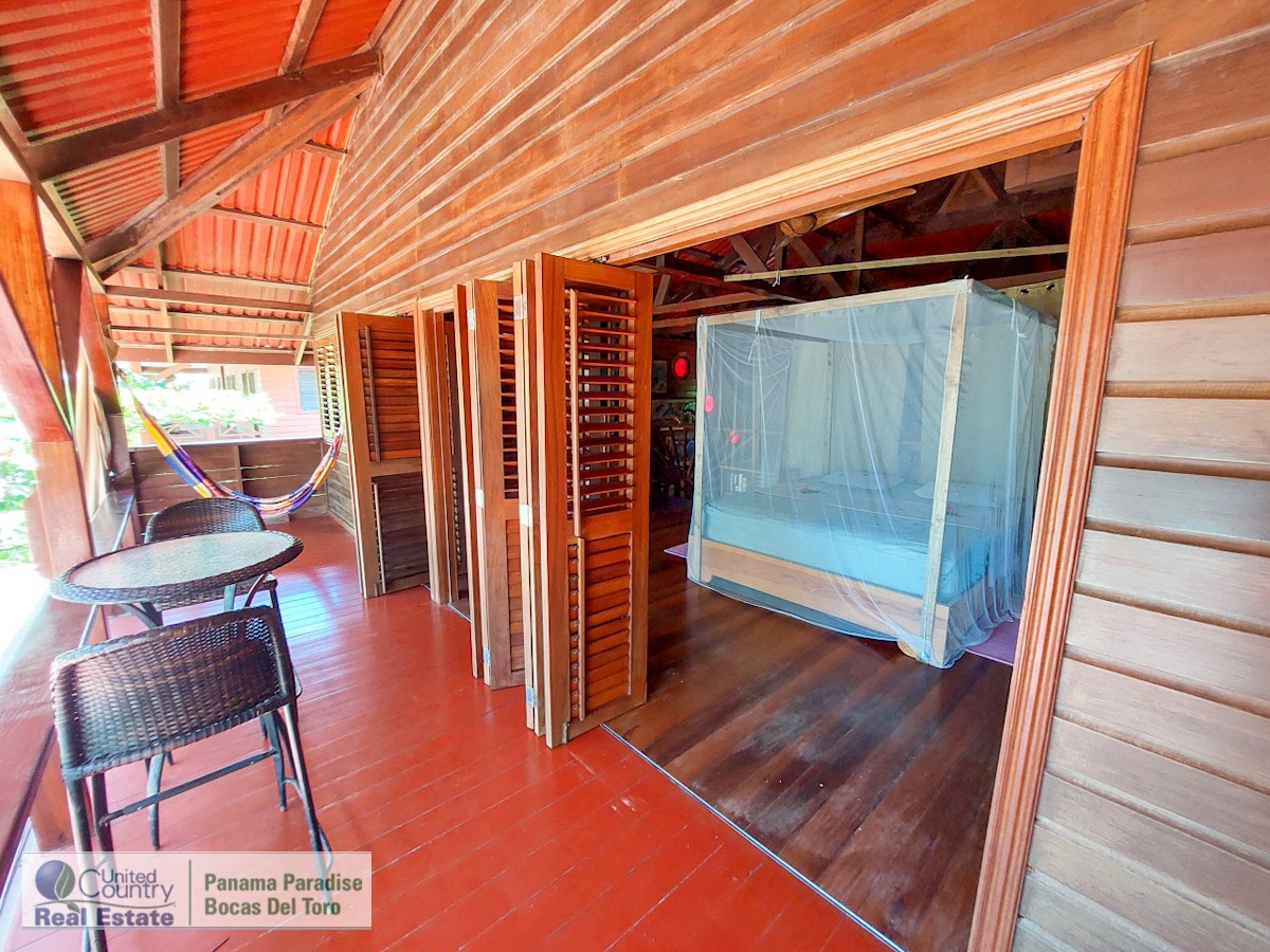 Beachfront Home with Private Dock — Isla Bastimentos, Bocas del Toro - 24