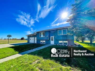 Charming 2-Story Home w/Finished Basement: Move-in Ready! - image 1